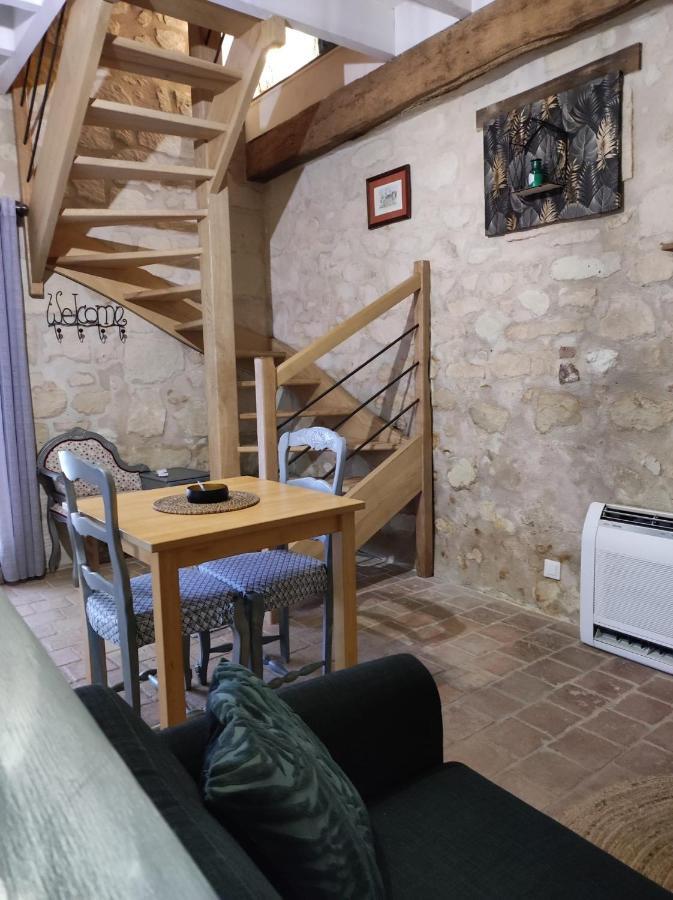 Villa La Tour Du Grand Boust à Longué Extérieur photo